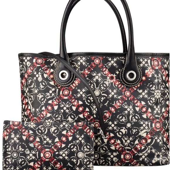 🌟CHANEL! COCO red logo tote. removable pouch. - Picture 2 of 11